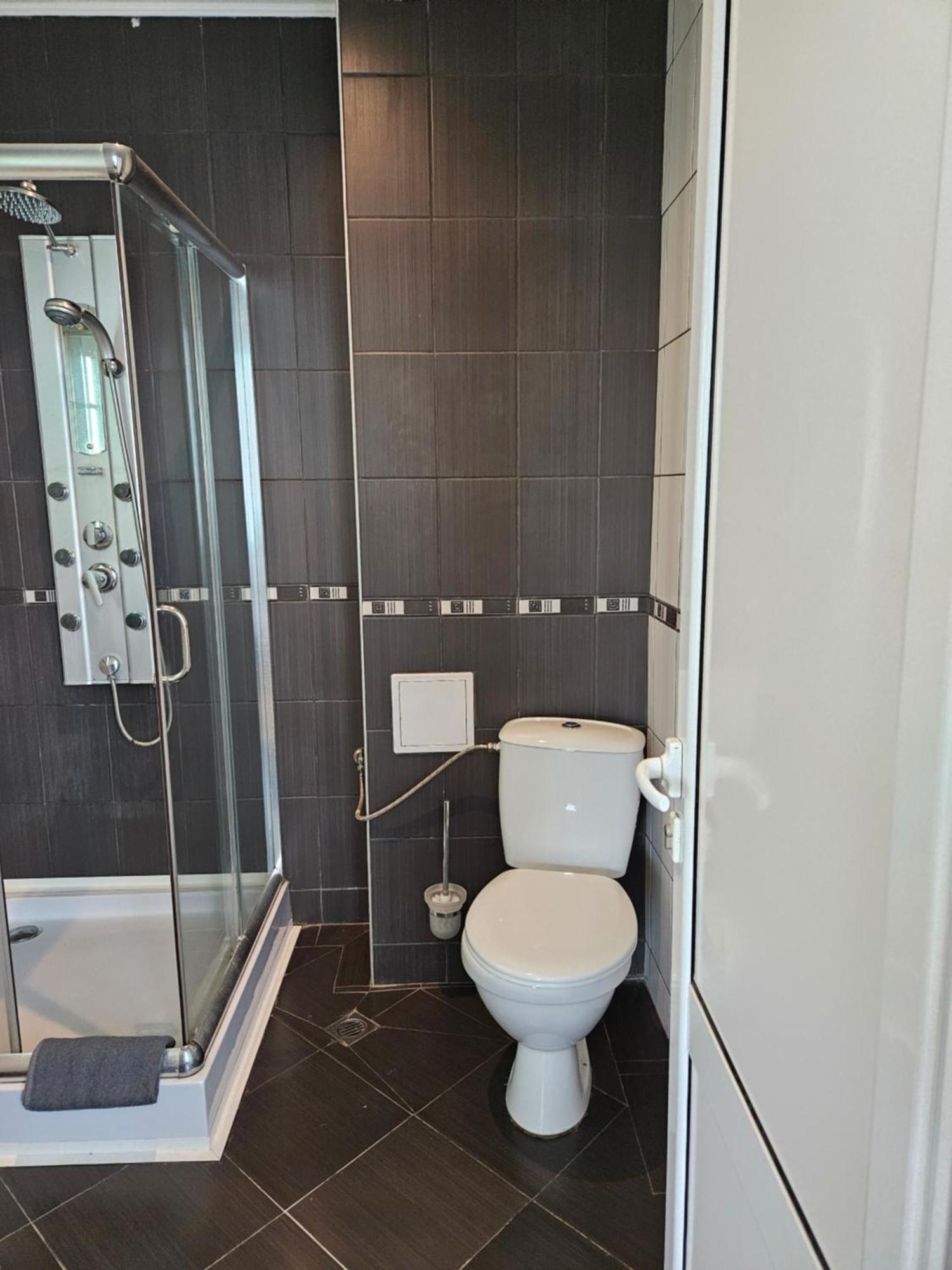 Family Hotel Komhotel Берковица Экстерьер фото