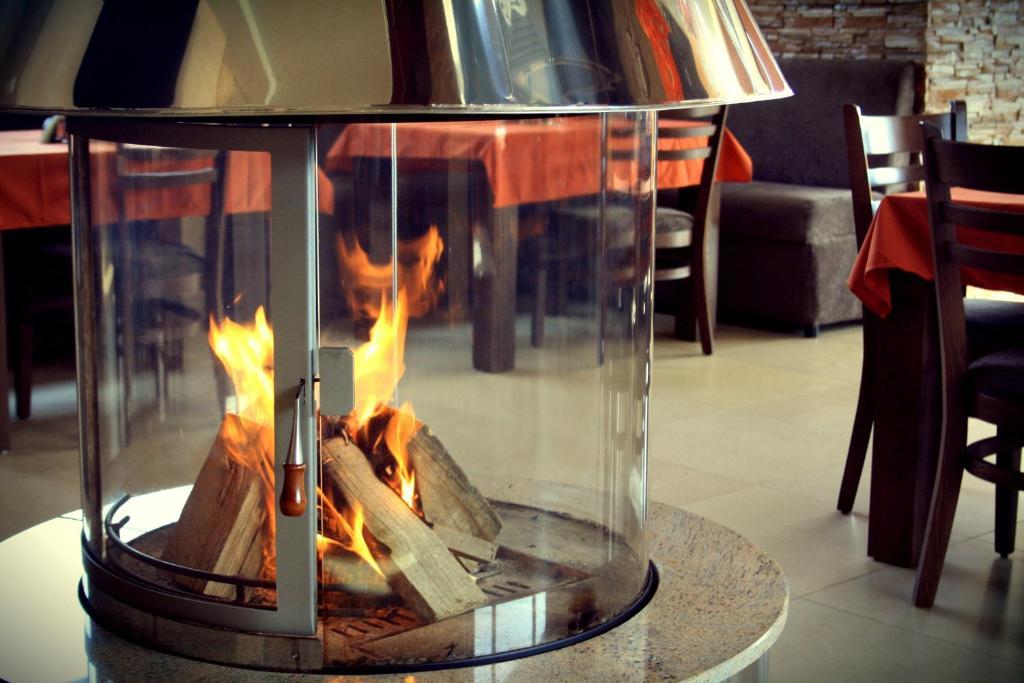 Family Hotel Komhotel Берковица Экстерьер фото